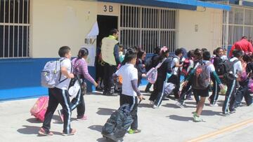Descubre las fechas clave del calendario oficial de la SEP para el ciclo 2025-2026 en México: darán más vacaciones y menos clases.